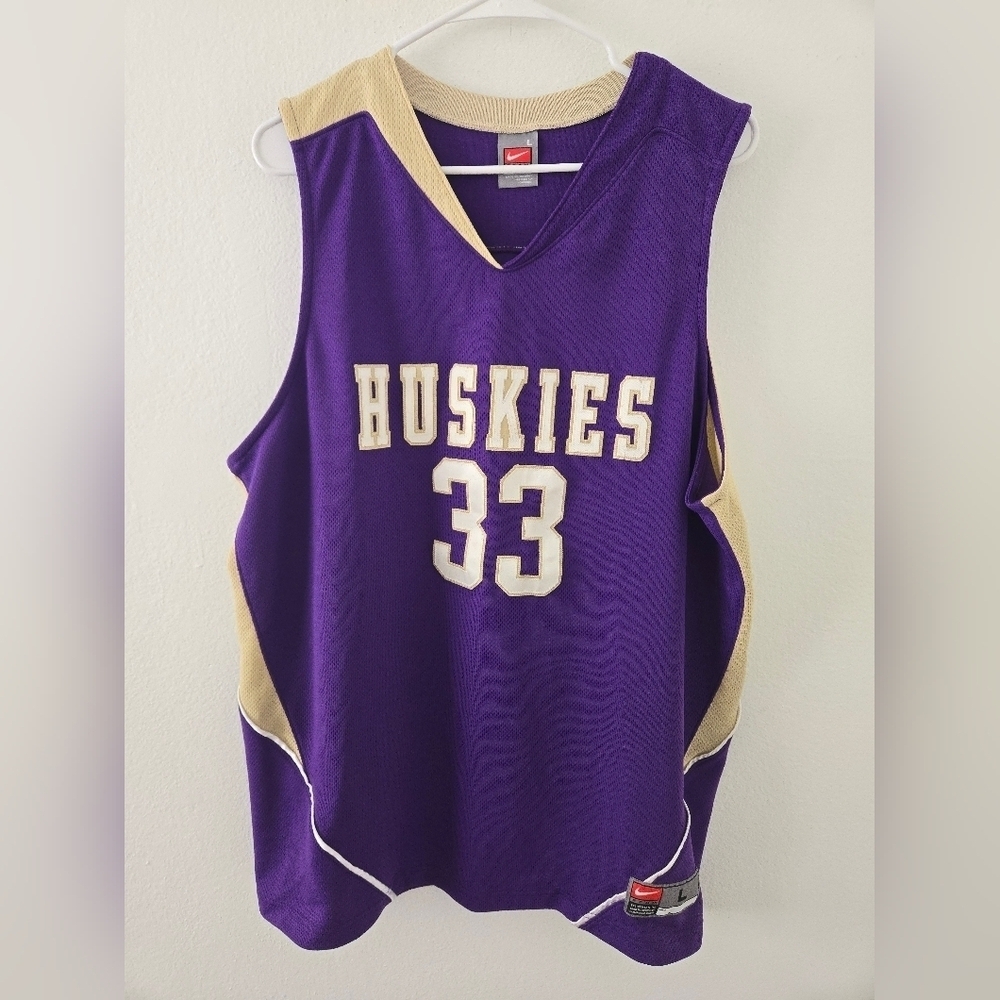 Nike Huskies #33 Basketball Jersey Sewn Purple Athletic Team Mens Large L NCAA - Picture 1 of 7